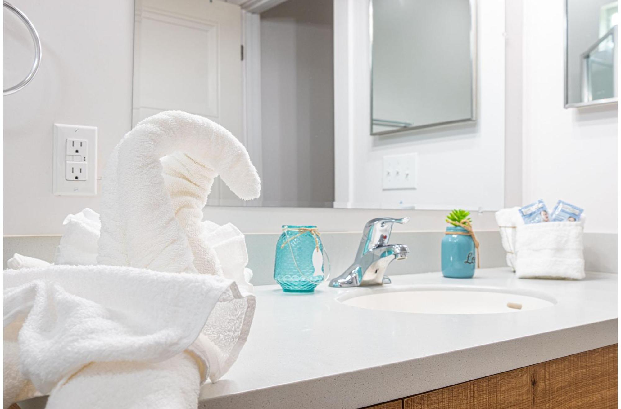 Cozy And Gorgeous 2br1ba Near Amazing Downtown *