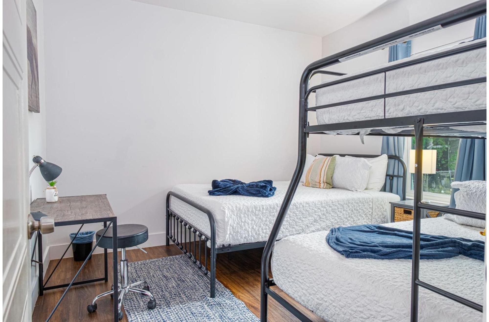 Holiday home Cozy And Gorgeous 2br1ba Near Amazing Downtown
